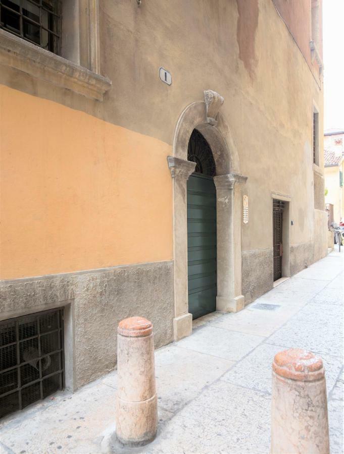 Ferienwohnung In Casa Verona Exterior foto