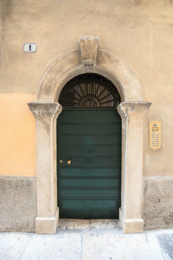 Ferienwohnung In Casa Verona Exterior foto